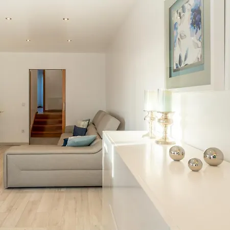 Casas & T2 Mathys * Nazare