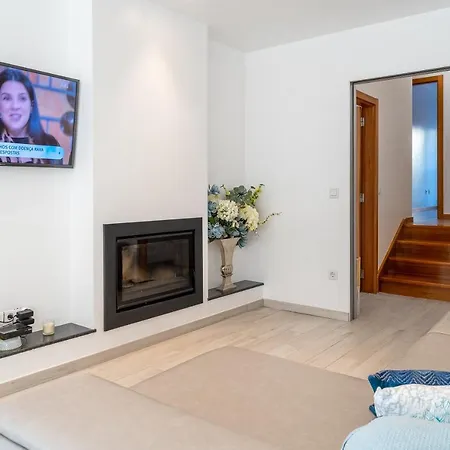 Casas & T2 Mathys Apartment Nazare