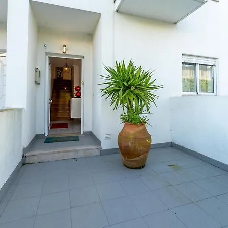 Casas & T2 Mathys Nazare
